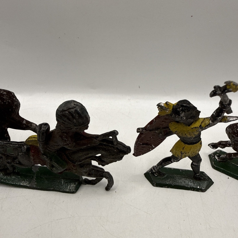 4 Vintage 1900's Lead Buffalo Bill & Indian Buffalo Hunt